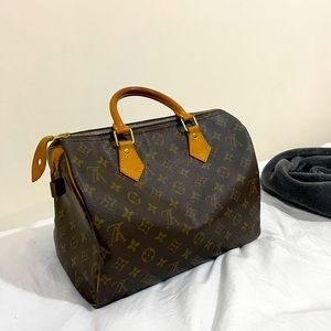 Louis Vuitton Speedy 30 monogram canvas bag 🤍